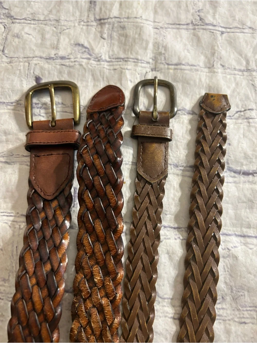 VINTAGE LOT OF (2) BROWN LEATHER BRAIDED BRASS BUCKLE MENS BELTS SIZE VTG 40